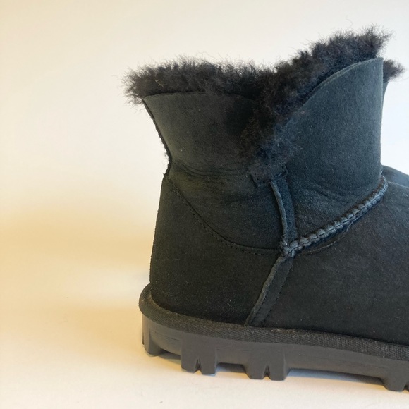 Unbranded Black Suede 100% Shearling Wool Lining Rubber Outsole Boots size 7 - Picture 3 of 14